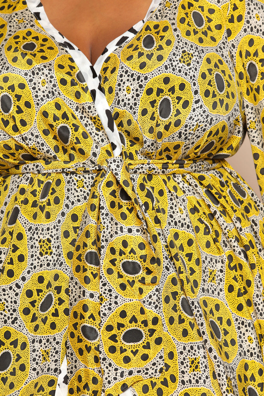 (Sample) Yellow Heart Silk Dressing Gown
